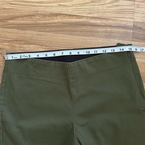 Old Navy Women’s side zip Skinny Ankle Pants Olive Color Size 10 Stretch - Picture 7 of 8